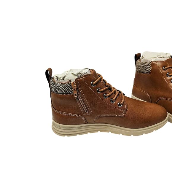 Big Kids Steve Madden  Round Toe Bootie Sneakers Boys Size 3 Cognac  NWT - Picture 6 of 7